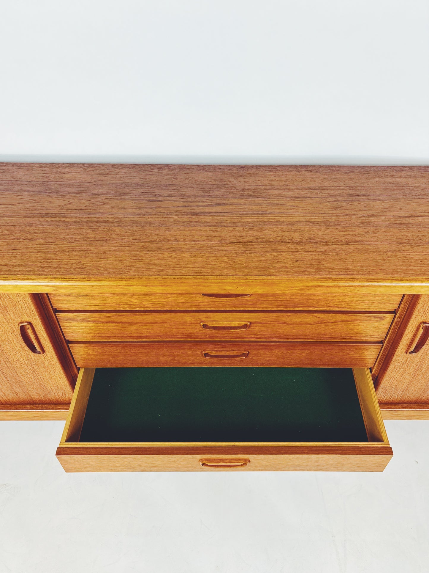 Sideboard Strobeck