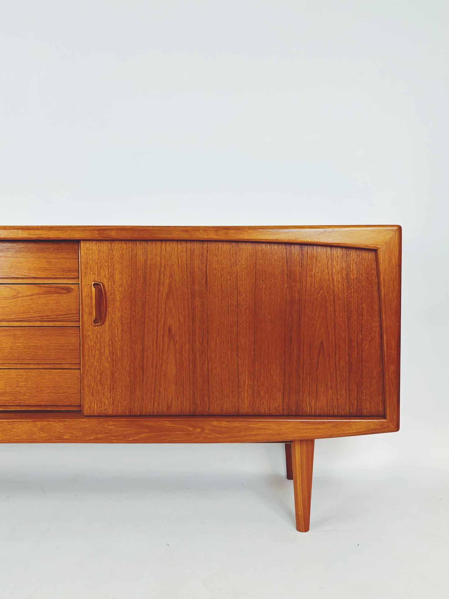 Sideboard Strobeck