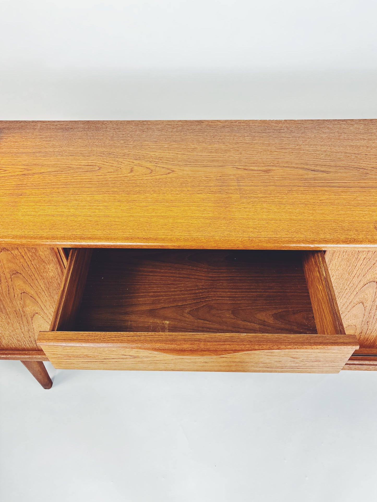 Sideboard RT-272