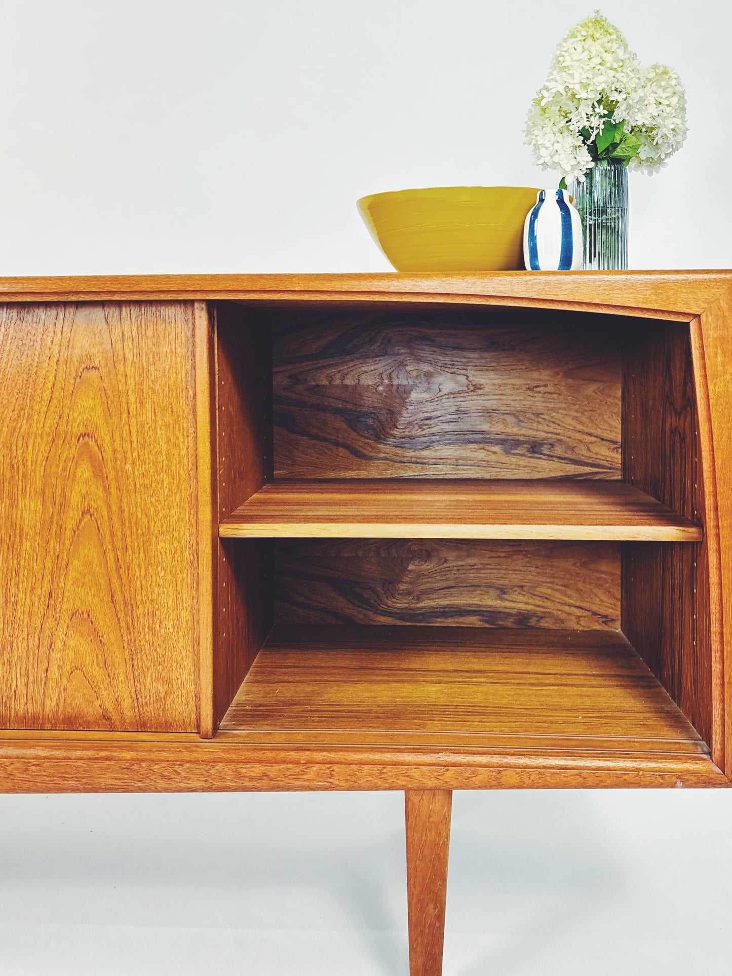 Sideboard RT-272