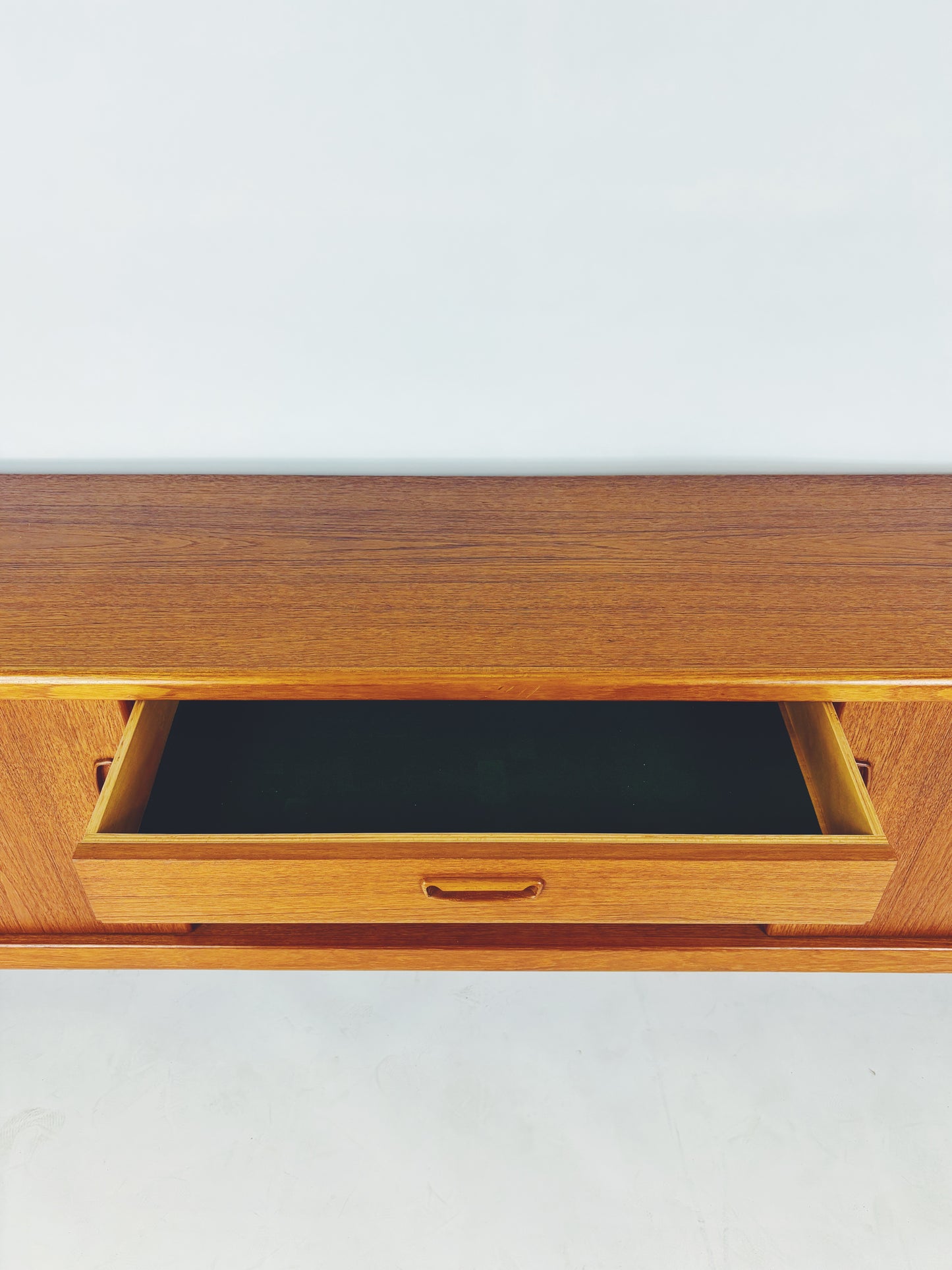 Sideboard Strobeck