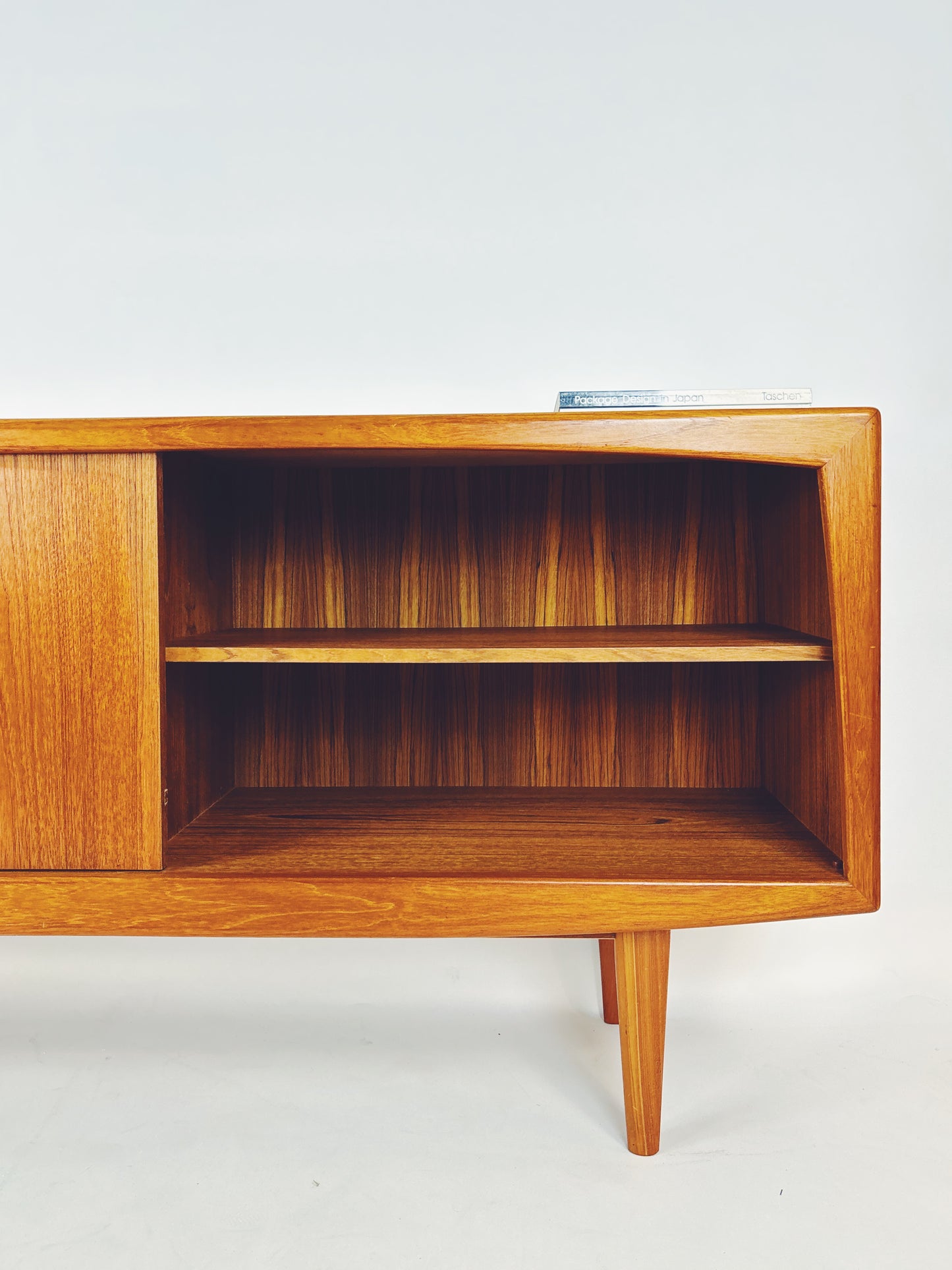 Sideboard Strobeck