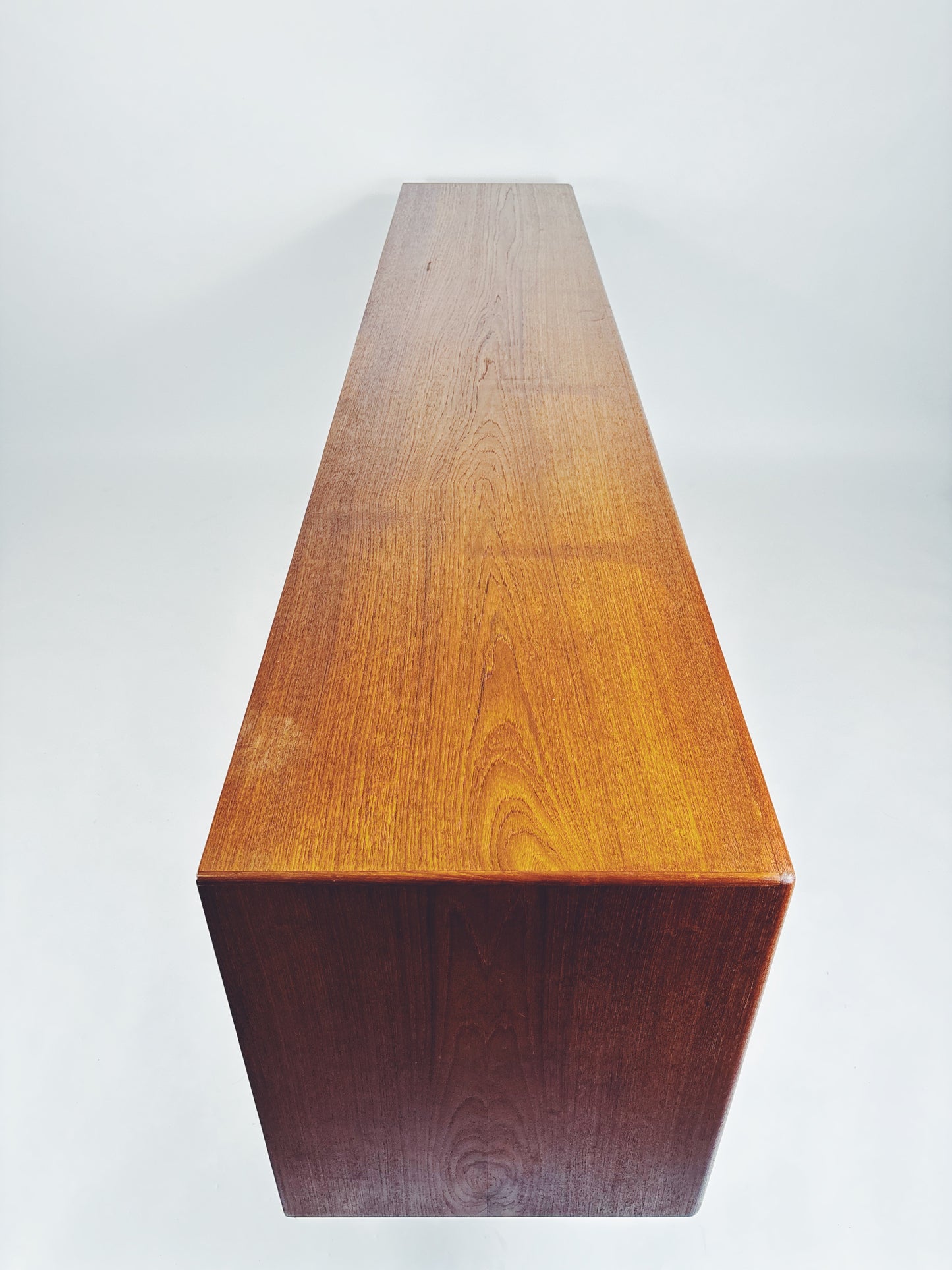 Sideboard RT-272