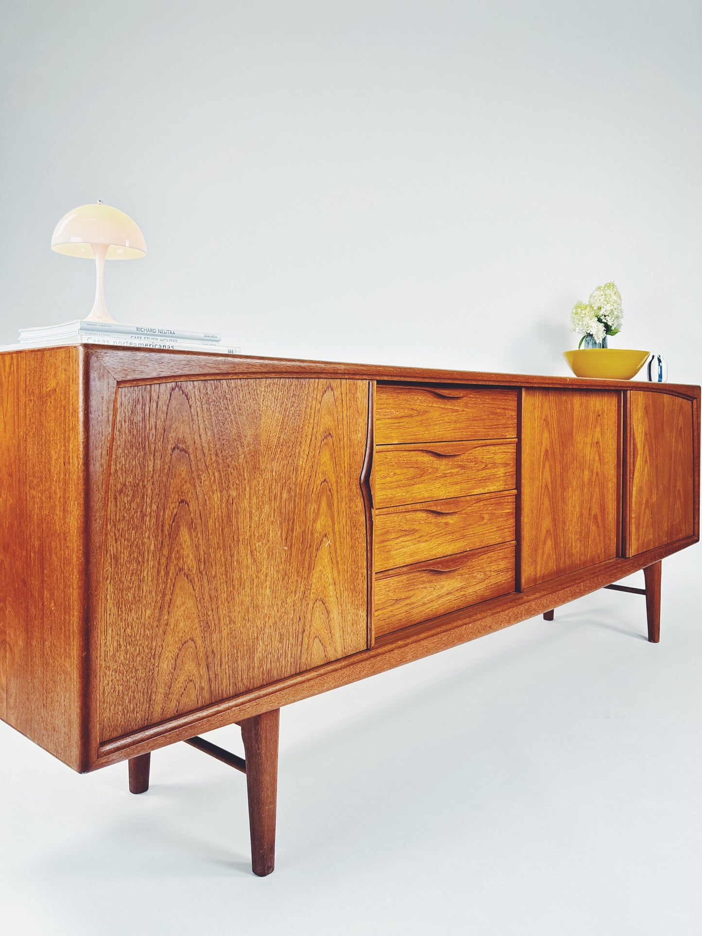 Sideboard RT-272