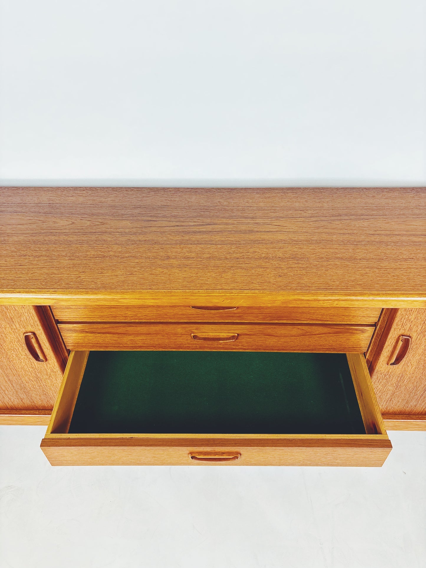 Sideboard Strobeck