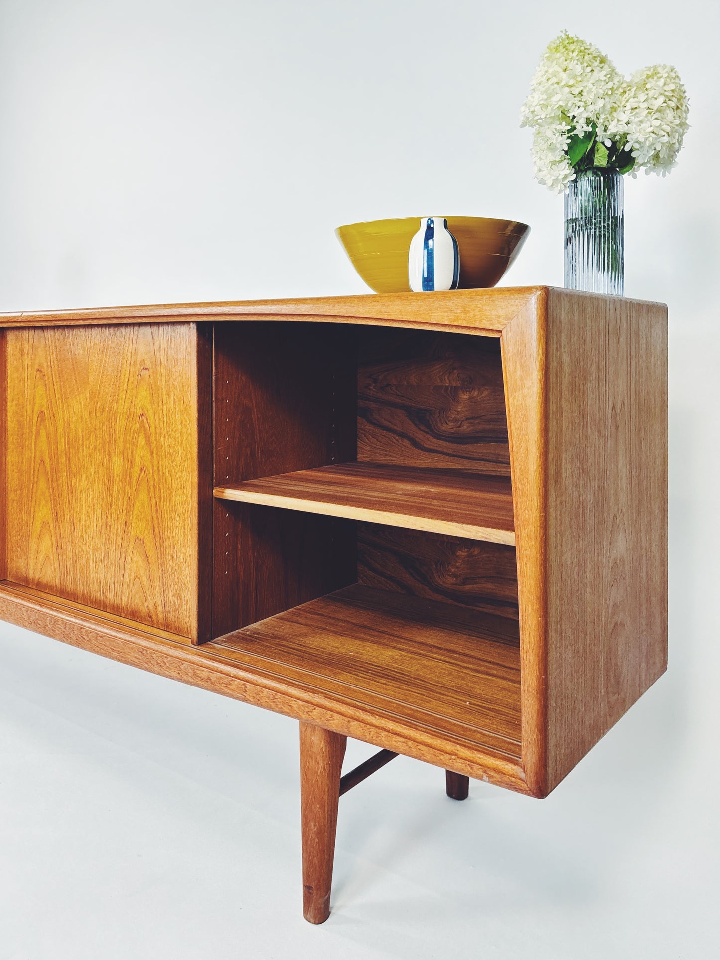 Sideboard RT-272