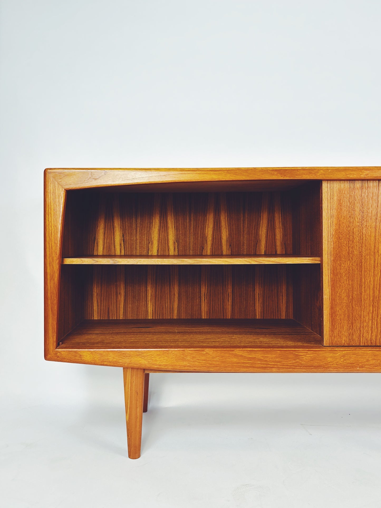 Sideboard Strobeck