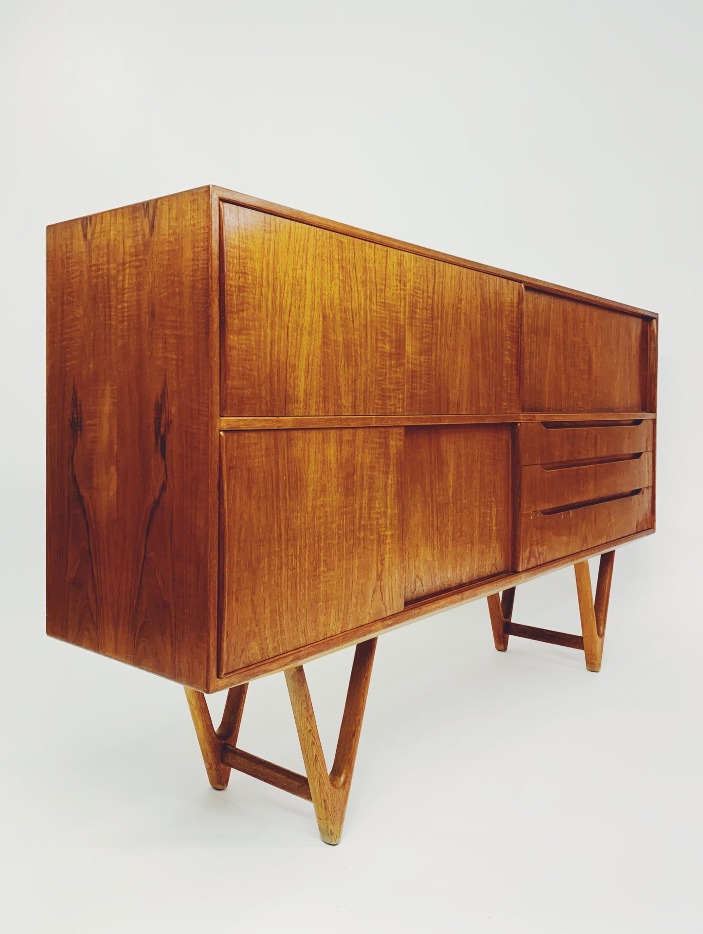 Highboard Kurt Østervig