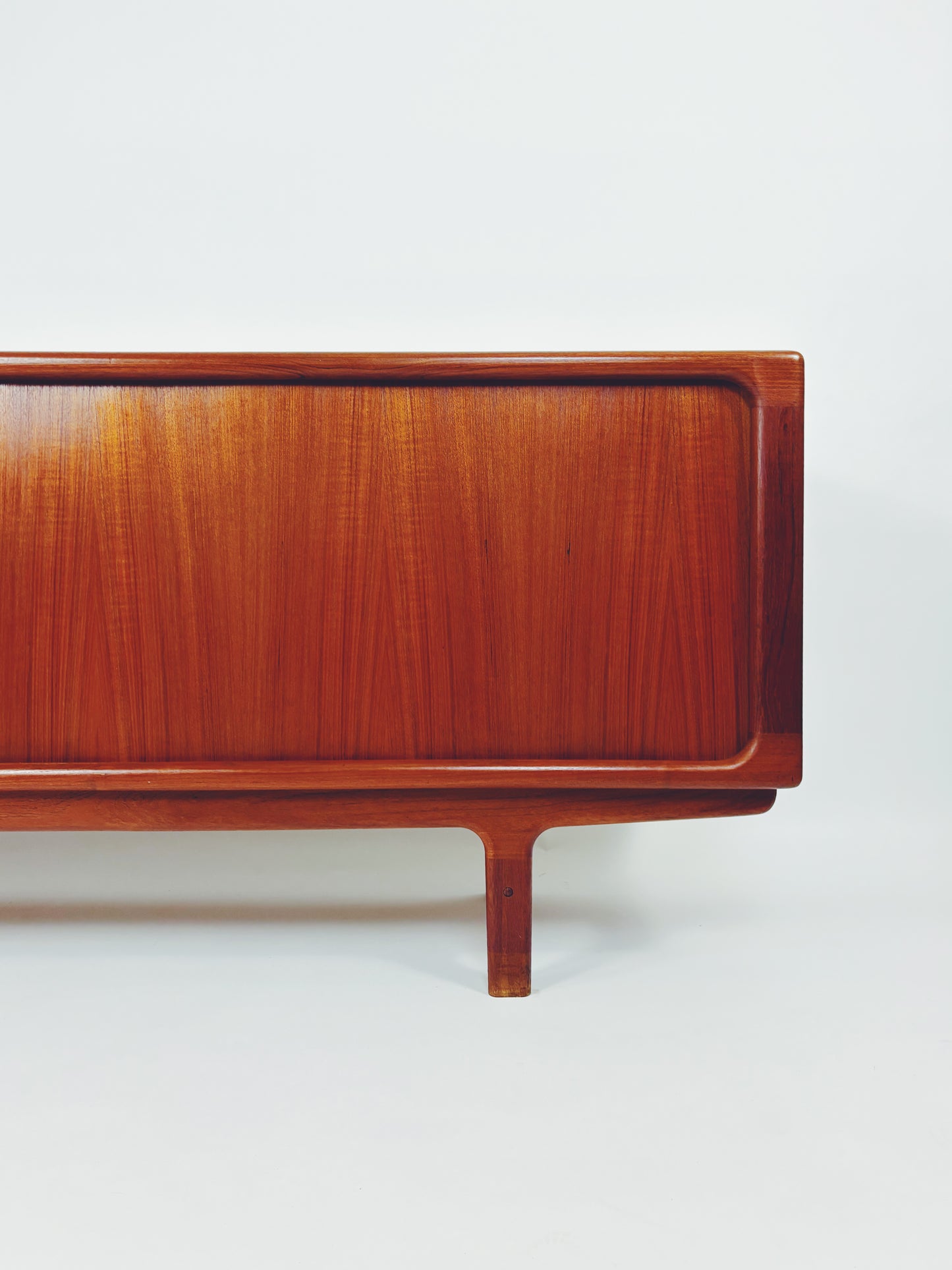 Sideboard Dyrlund